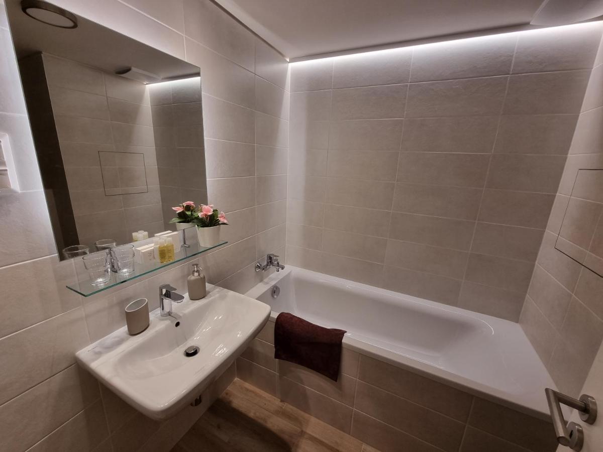 Rivercity Apartments Budapest Eksteriør billede